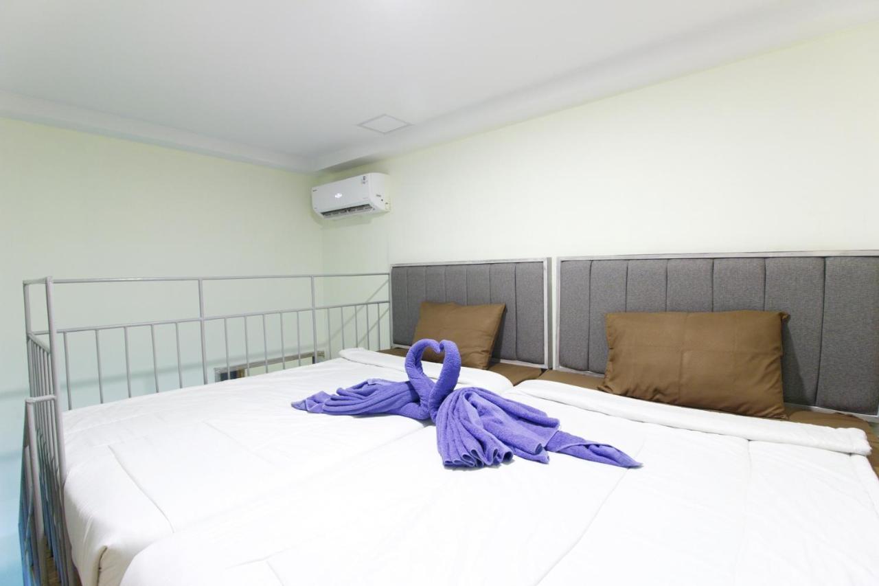 Urbanest Inn House Slipi Джакарта Номер фото